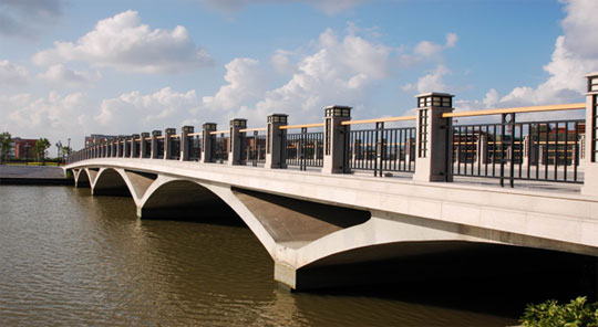 靖安开发区公路桥(五跨变跨径的一连刚架式板拱桥)